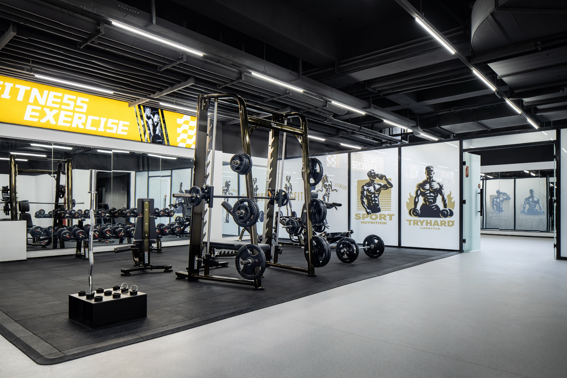 淄博会所空间摄影怎么选？从新东升·佑园泳池与健身房实拍说起